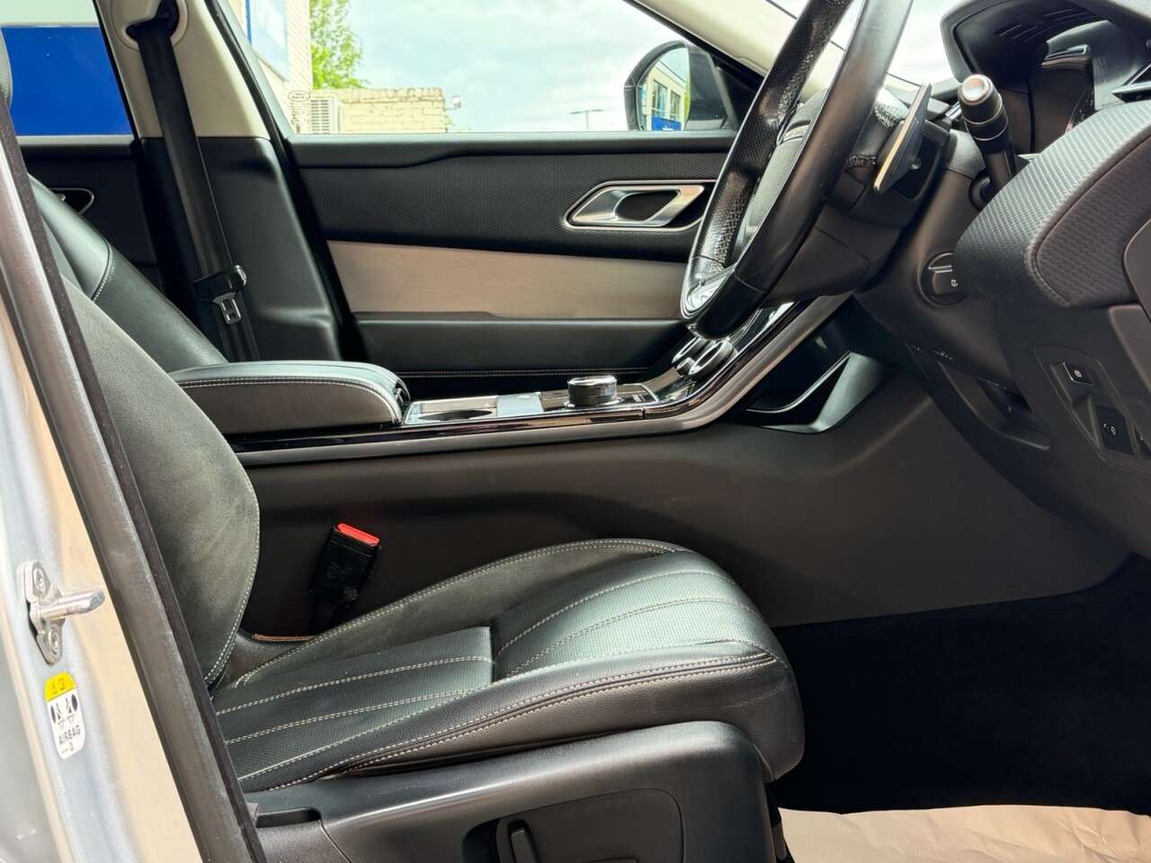 2018 LAND ROVER RANGE ROVER VELAR 2018 LAND ROVER RANGE ROVER VELAR