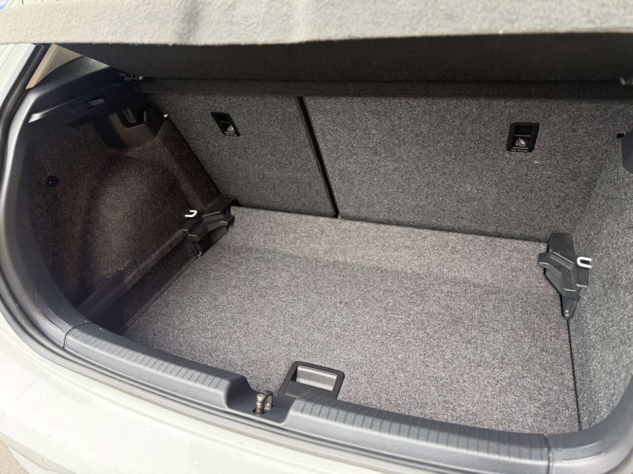 2019 VOLKSWAGEN POLO 2019 VOLKSWAGEN POLO