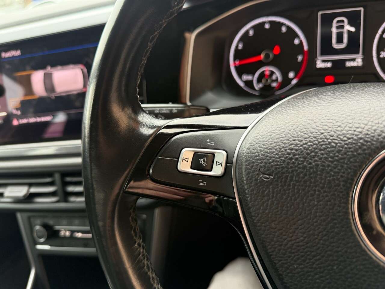 2019 VOLKSWAGEN POLO 2019 VOLKSWAGEN POLO