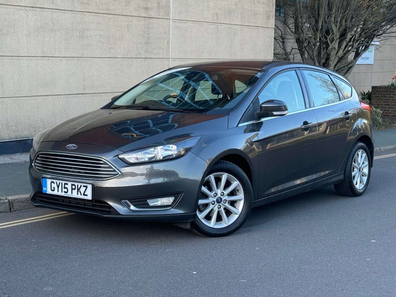 A 2015 FORD FOCUS 1.6 Titanium Hatchback 5dr Petrol Powershift Euro 6 (125 ps) A 2015 FORD FOCUS 1.6 Titanium Hatchback 5dr Petrol Powershift Euro 6 (125 ps)