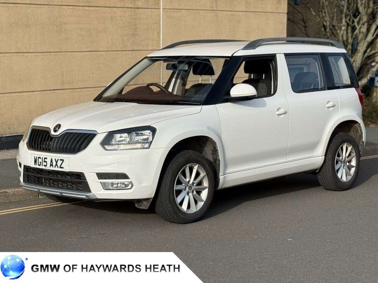 A 2015 SKODA YETI 2.0 TDI S SUV 5dr Diesel Manual Euro 5 (110 ps) A 2015 SKODA YETI 2.0 TDI S SUV 5dr Diesel Manual Euro 5 (110 ps)