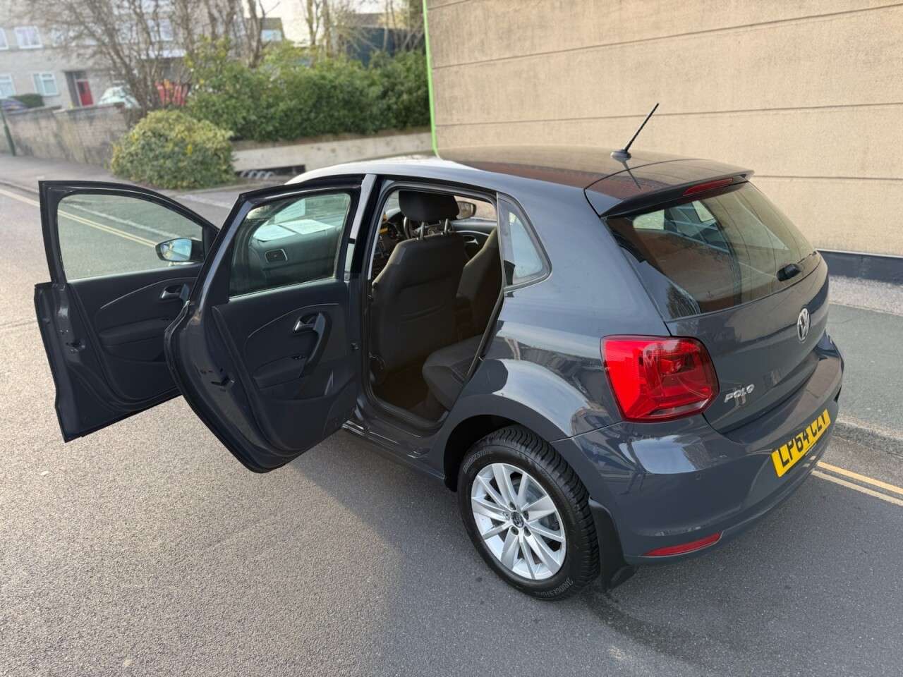 2015 VOLKSWAGEN POLO 2015 VOLKSWAGEN POLO