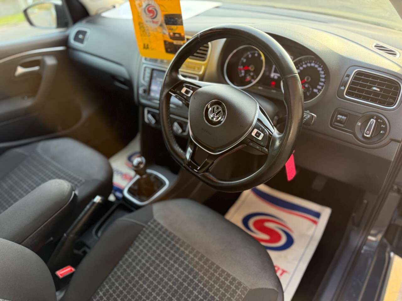 2015 VOLKSWAGEN POLO 2015 VOLKSWAGEN POLO