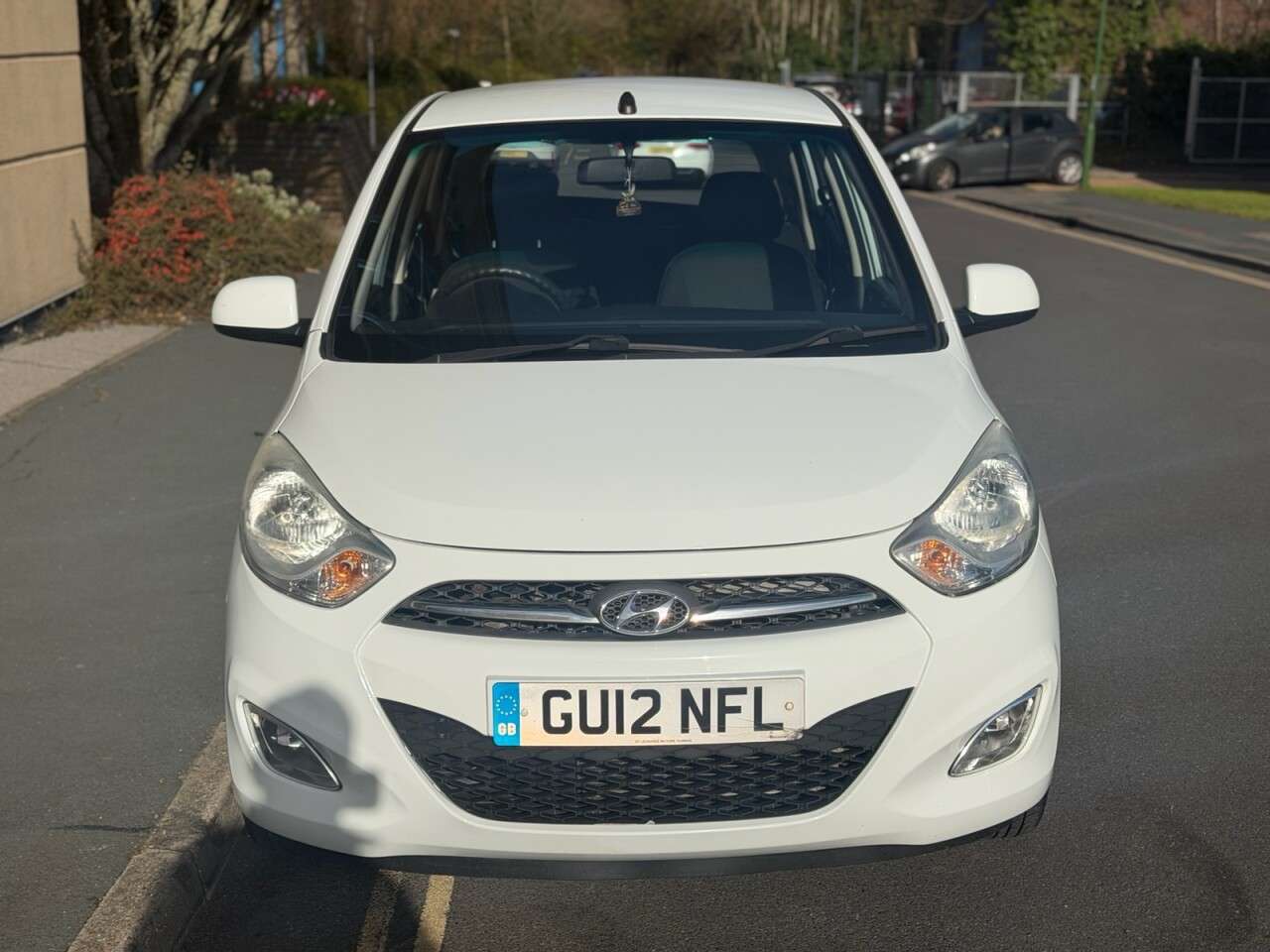 A 2012 HYUNDAI I10 1.2 Active Hatchback 5dr Petrol Manual Euro 5 (85 bhp) A 2012 HYUNDAI I10 1.2 Active Hatchback 5dr Petrol Manual Euro 5 (85 bhp)