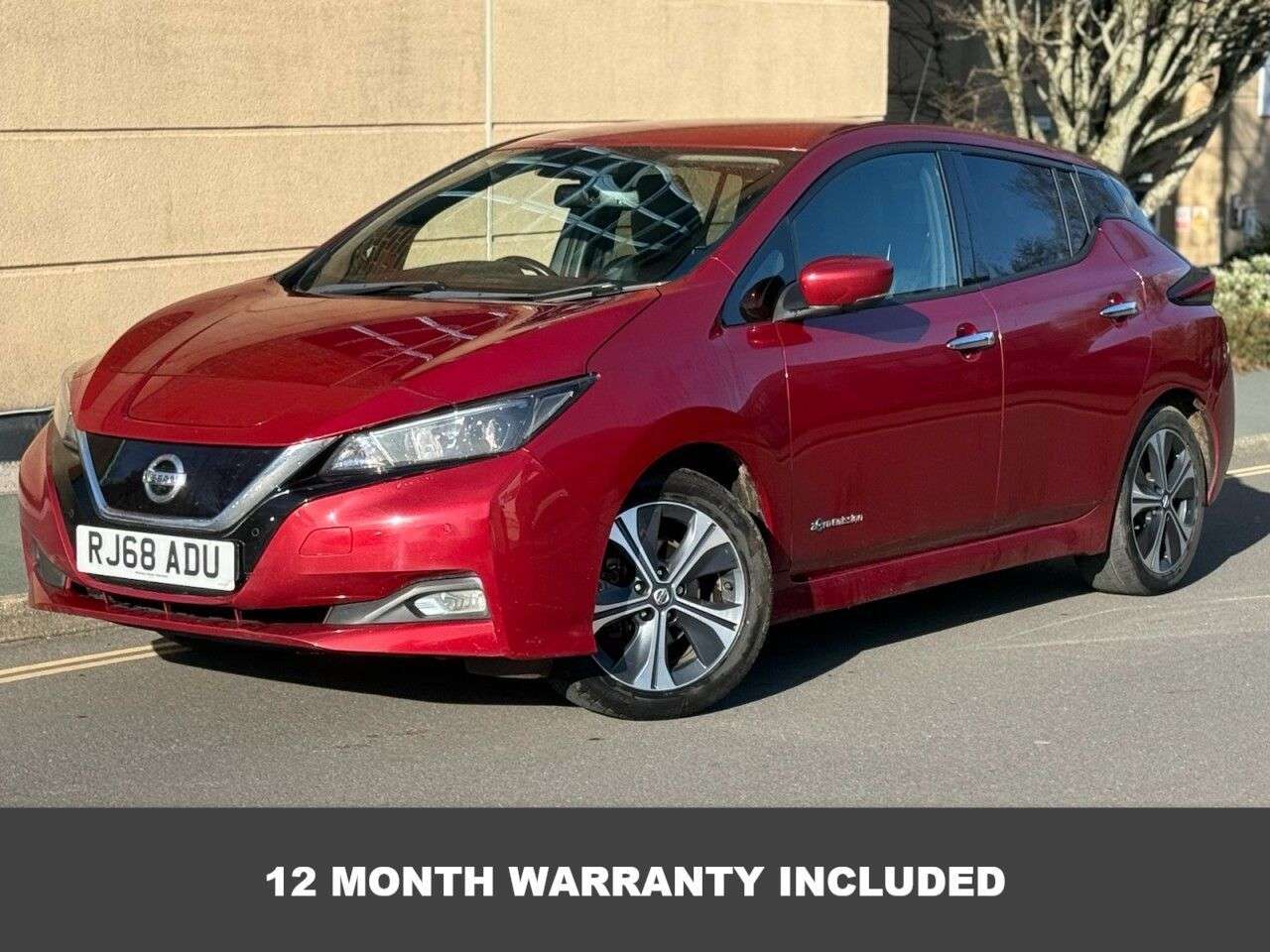 A 2018 NISSAN LEAF 40kWh N-Connecta Hatchback 5dr Electric Auto (150 ps) A 2018 NISSAN LEAF 40kWh N-Connecta Hatchback 5dr Electric Auto (150 ps)