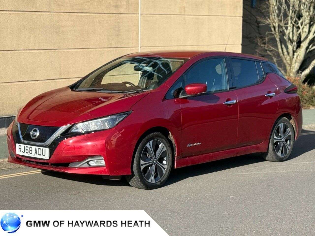 A 2018 NISSAN LEAF 40kWh N-Connecta Hatchback 5dr Electric Auto (150 ps) A 2018 NISSAN LEAF 40kWh N-Connecta Hatchback 5dr Electric Auto (150 ps)