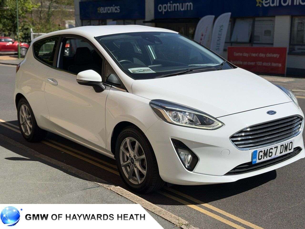 A 2018 FORD FIESTA 1.0T EcoBoost Zetec Hatchback 3dr Petrol Manual Euro 6 (s/s) (100 ps) A 2018 FORD FIESTA 1.0T EcoBoost Zetec Hatchback 3dr Petrol Manual Euro 6 (s/s) (100 ps)