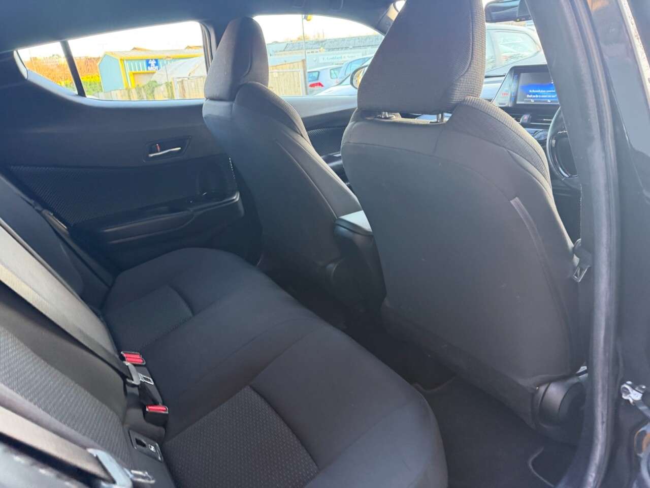 2019 TOYOTA C-HR 2019 TOYOTA C-HR