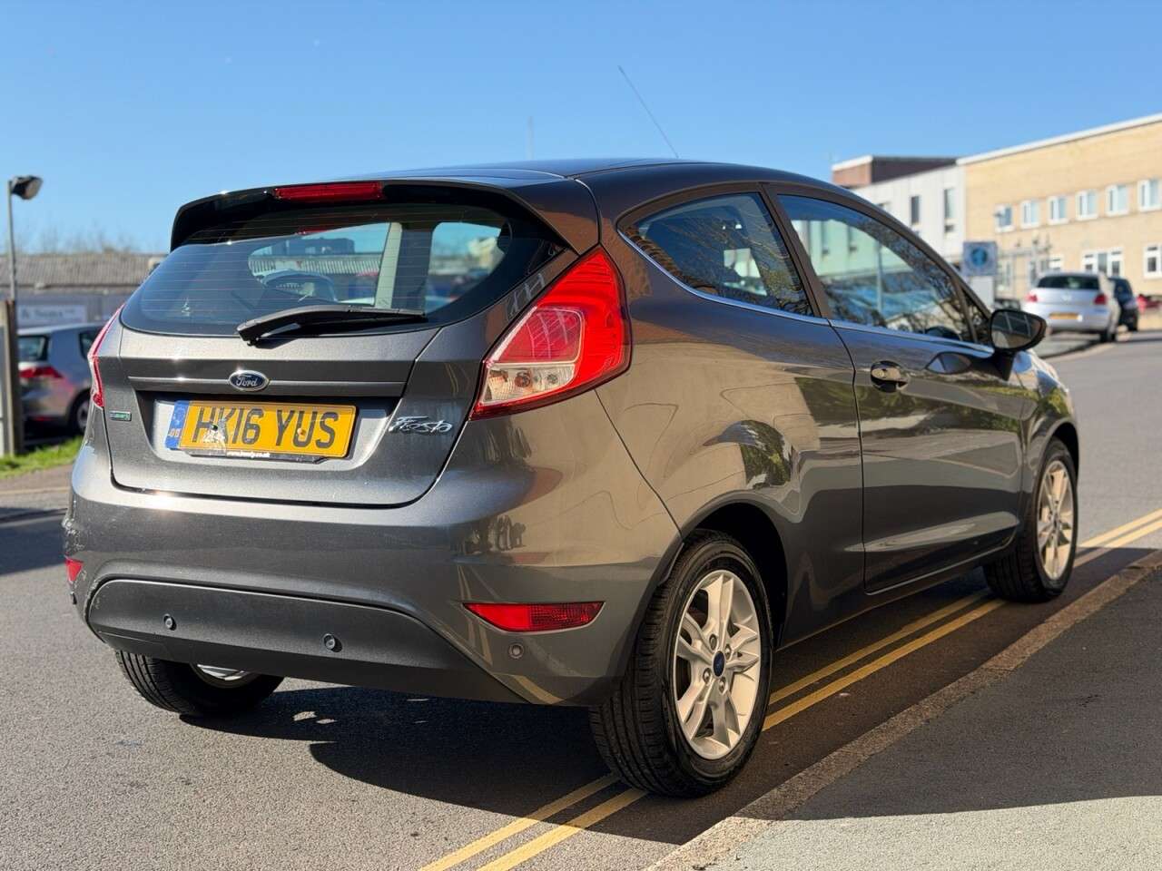 A 2016 FORD FIESTA 1.0T EcoBoost Zetec Hatchback 3dr Petrol Manual Euro 6 (s/s) (100 ps) A 2016 FORD FIESTA 1.0T EcoBoost Zetec Hatchback 3dr Petrol Manual Euro 6 (s/s) (100 ps)