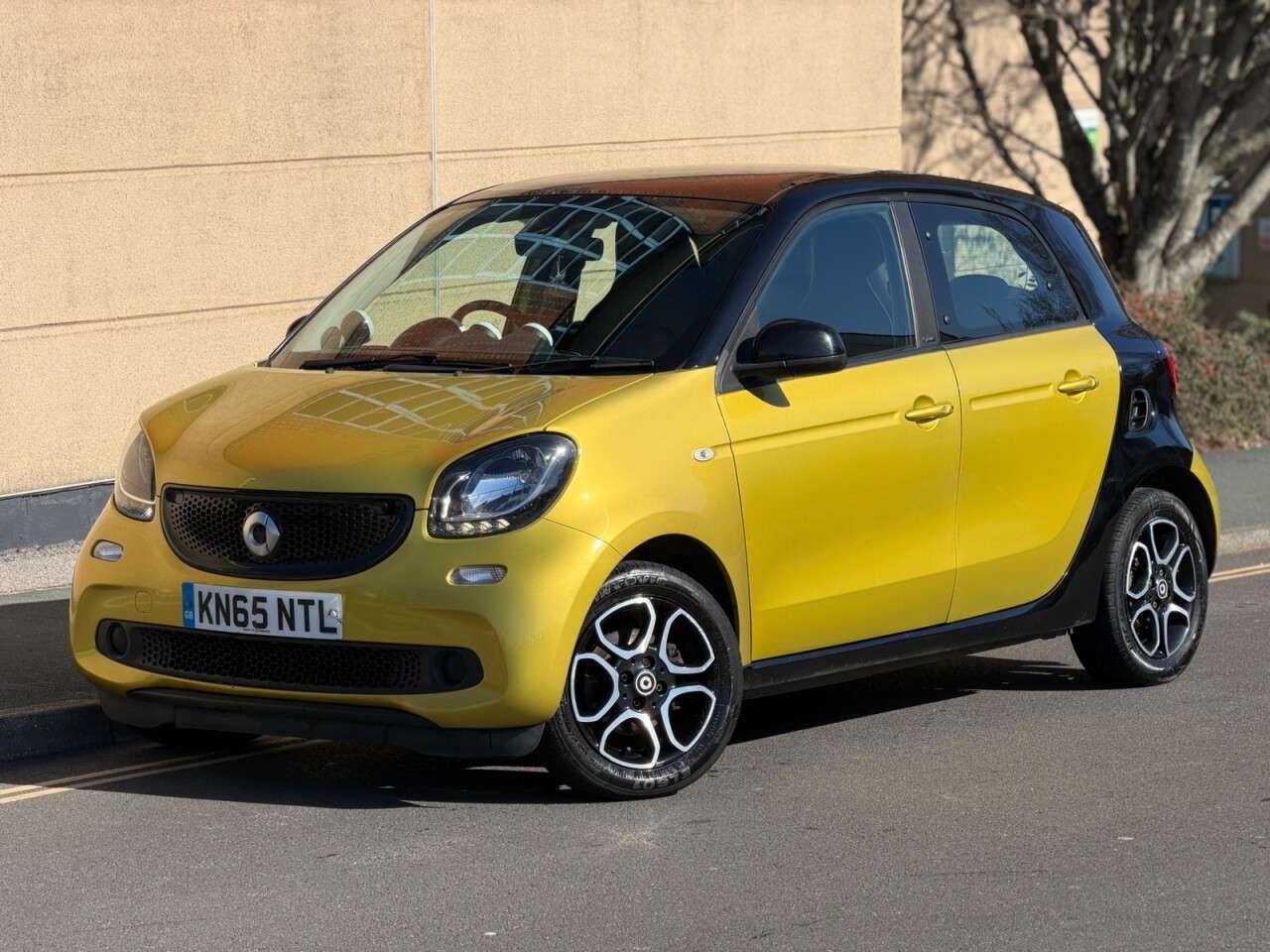 A 2015 SMART FORFOUR 1.0 Prime (Premium) Hatchback 5dr Petrol Manual Euro 6 (s/s) (71 ps) A 2015 SMART FORFOUR 1.0 Prime (Premium) Hatchback 5dr Petrol Manual Euro 6 (s/s) (71 ps)