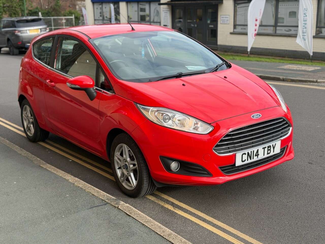 A 2014 FORD FIESTA 1.0 Zetec Hatchback 3dr Petrol Manual Euro 5 (s/s) (80 ps) A 2014 FORD FIESTA 1.0 Zetec Hatchback 3dr Petrol Manual Euro 5 (s/s) (80 ps)