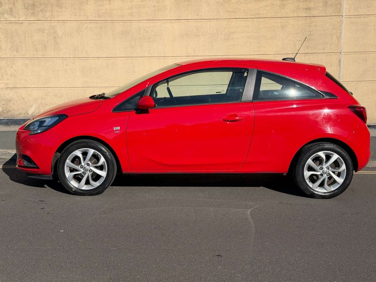 A 2017 VAUXHALL CORSA 1.4i ecoFLEX Energy Hatchback 3dr Petrol Manual Euro 6 (a/c) (90 ps) A 2017 VAUXHALL CORSA 1.4i ecoFLEX Energy Hatchback 3dr Petrol Manual Euro 6 (a/c) (90 ps)