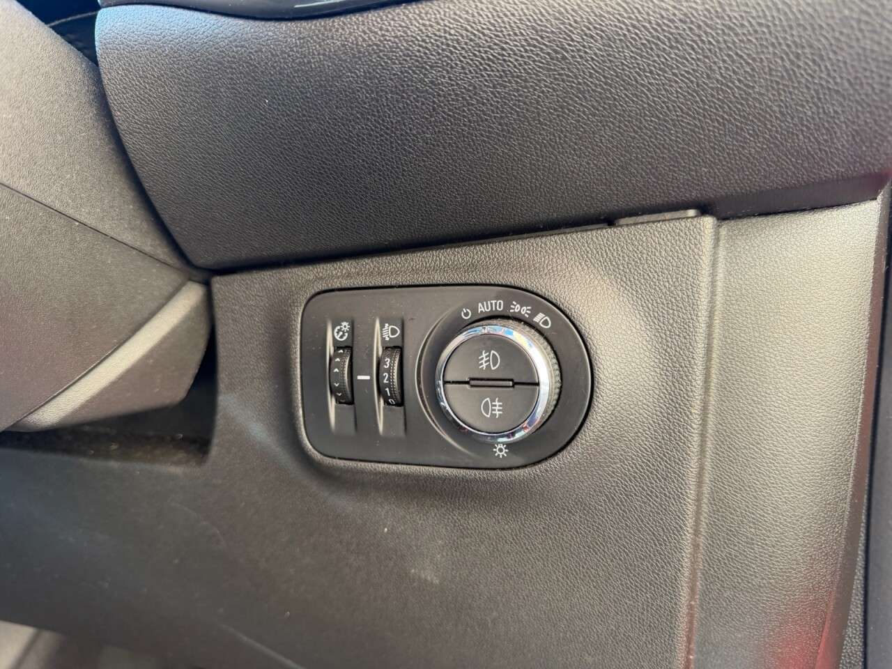 2017 VAUXHALL CORSA 2017 VAUXHALL CORSA