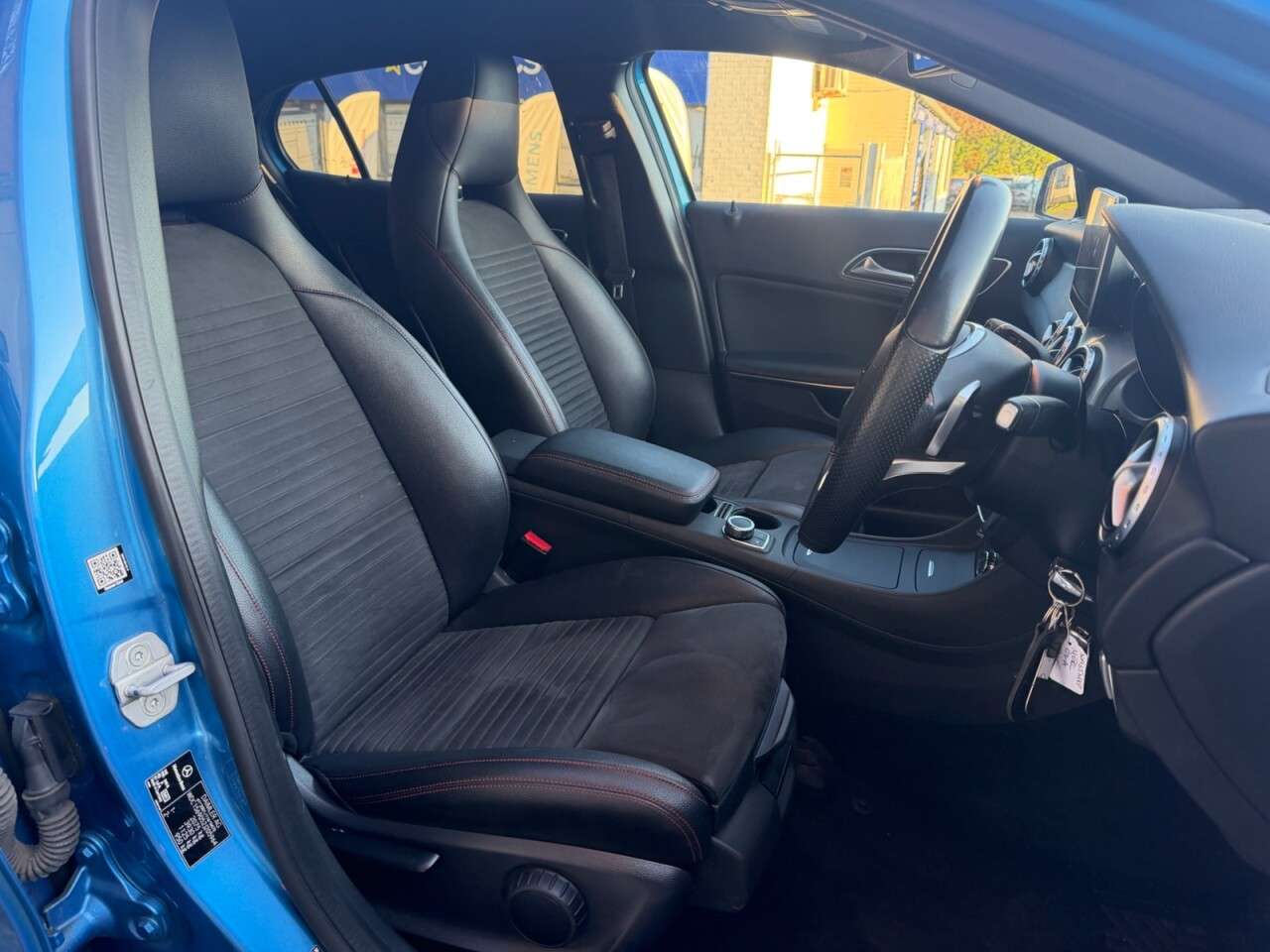 A 2015 MERCEDES-BENZ GLA 2.1 GLA220d AMG Line (Premium) SUV 5dr Diesel 7G-DCT 4MATIC Euro 6 (s/s) (1 A 2015 MERCEDES-BENZ GLA 2.1 GLA220d AMG Line (Premium) SUV 5dr Diesel 7G-DCT 4MATIC Euro 6 (s/s) (1