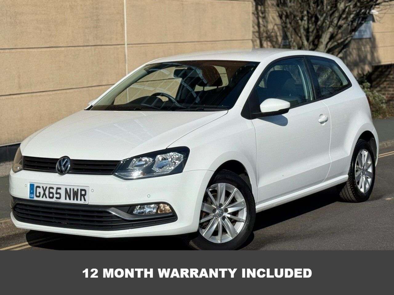 A 2015 VOLKSWAGEN POLO 1.0 BlueMotion Tech SE Hatchback 3dr Petrol Manual Euro 6 (s/s) (60 ps) A 2015 VOLKSWAGEN POLO 1.0 BlueMotion Tech SE Hatchback 3dr Petrol Manual Euro 6 (s/s) (60 ps)