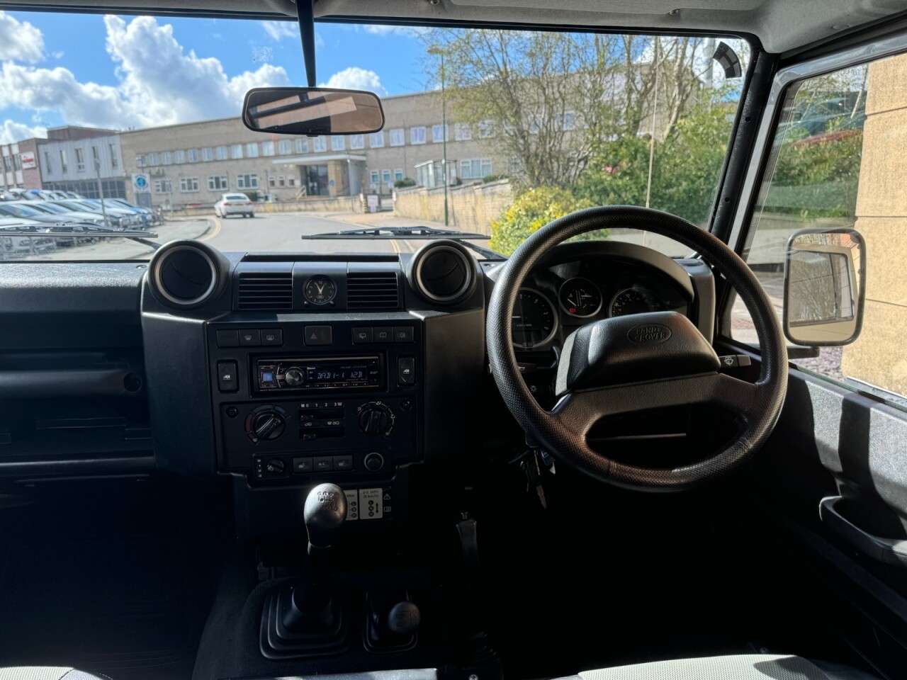 2011 LAND ROVER DEFENDER 2011 LAND ROVER DEFENDER