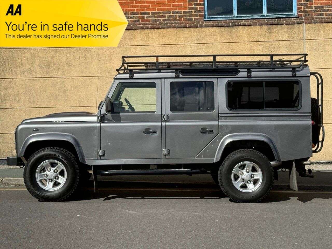 2011 LAND ROVER DEFENDER 2011 LAND ROVER DEFENDER