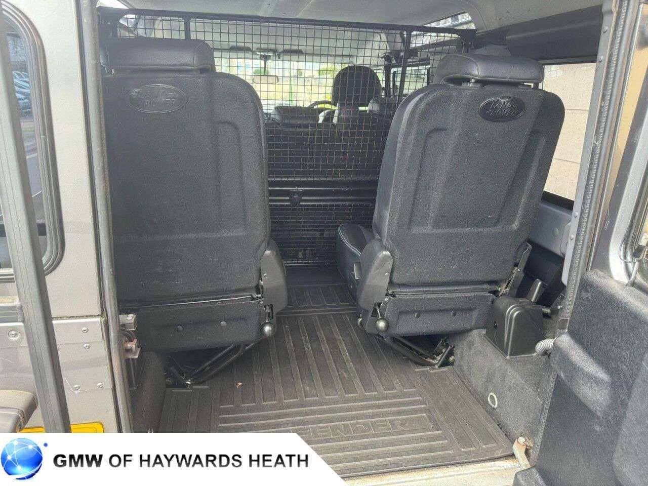 2011 LAND ROVER DEFENDER 2011 LAND ROVER DEFENDER