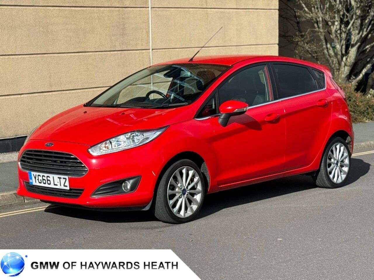 A 2016 FORD FIESTA 1.0T EcoBoost Titanium X Hatchback 5dr Petrol Manual Euro 6 (s/s) (125 ps) A 2016 FORD FIESTA 1.0T EcoBoost Titanium X Hatchback 5dr Petrol Manual Euro 6 (s/s) (125 ps)