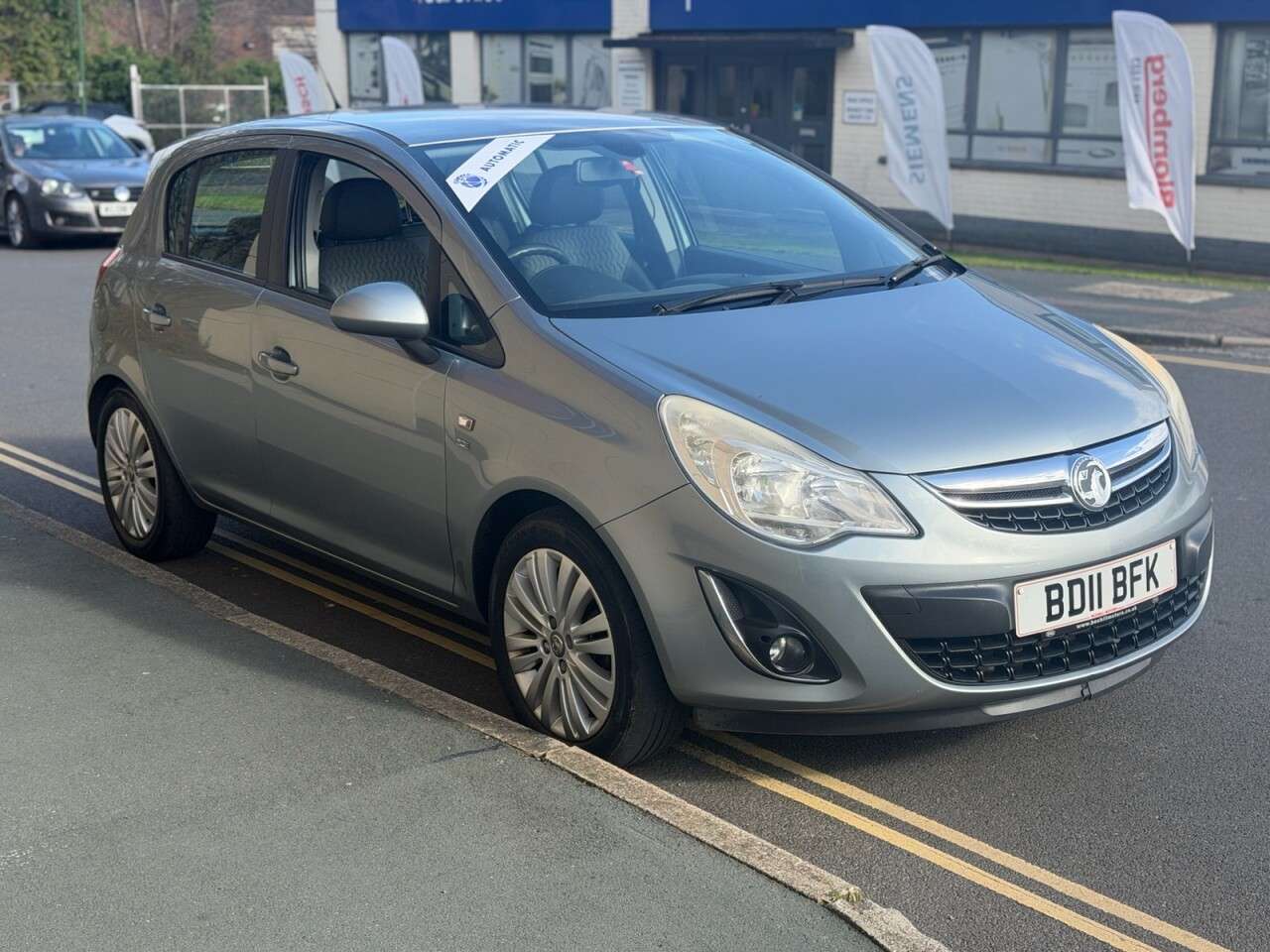 A 2011 VAUXHALL CORSA 1.4 16V SE Hatchback 5dr Petrol Auto Euro 5 (100 ps) A 2011 VAUXHALL CORSA 1.4 16V SE Hatchback 5dr Petrol Auto Euro 5 (100 ps)