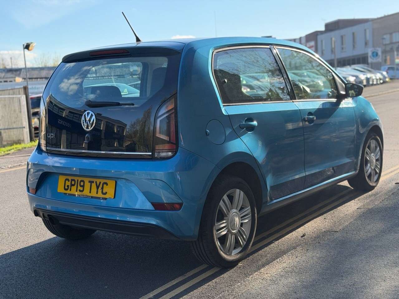 2019 VOLKSWAGEN UP! 2019 VOLKSWAGEN UP!