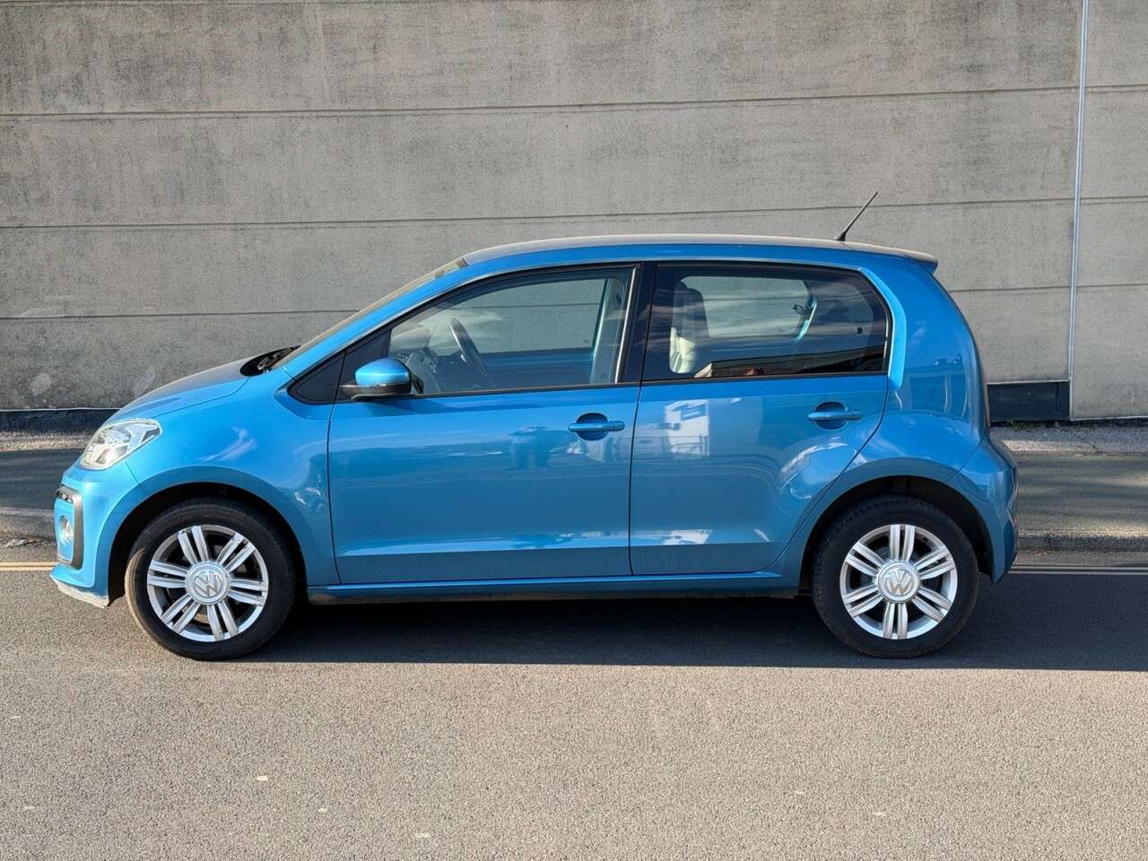 2019 VOLKSWAGEN UP! 2019 VOLKSWAGEN UP!
