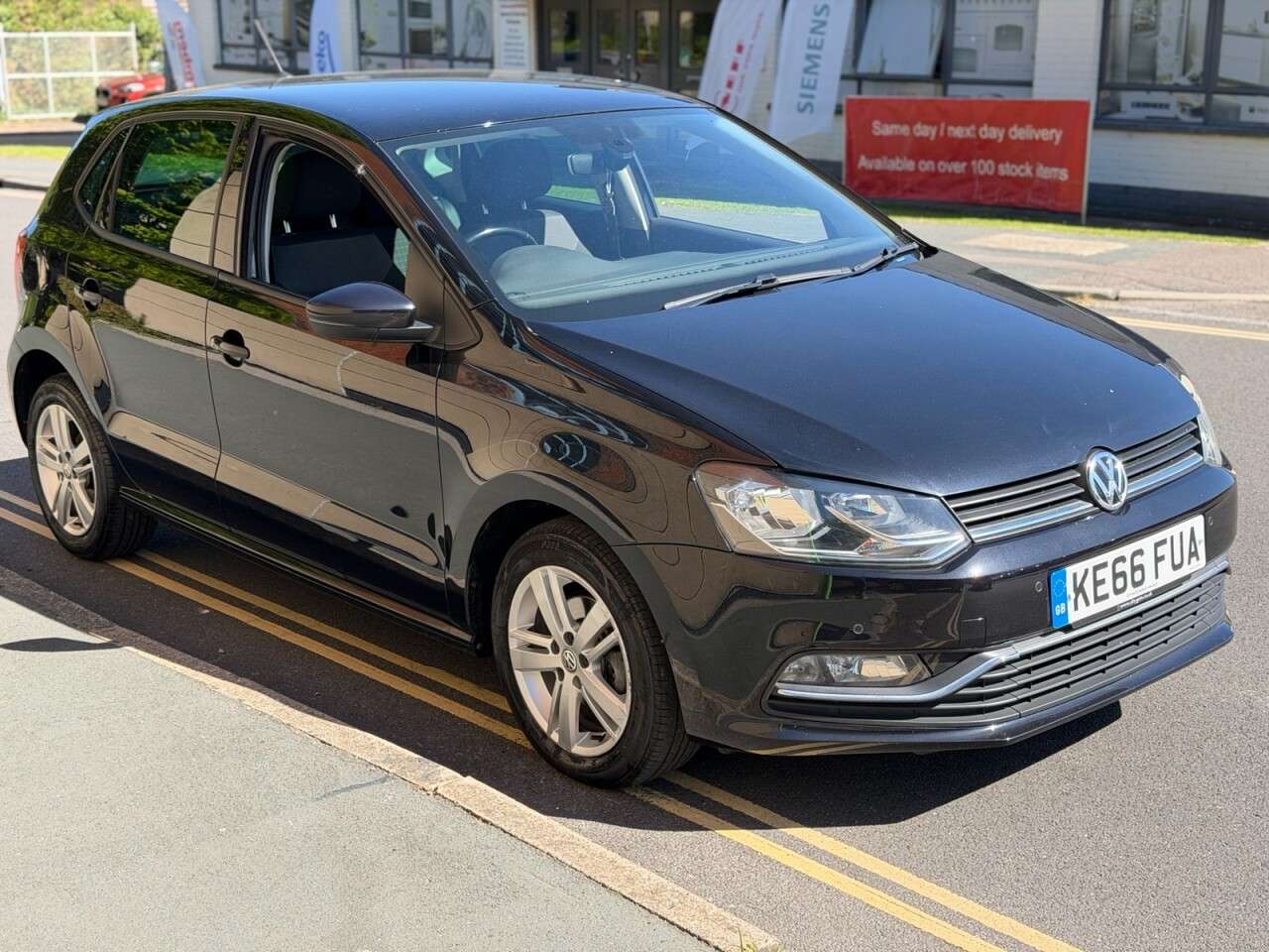 A 2017 VOLKSWAGEN POLO 1.2 TSI BlueMotion Tech Match Edition Hatchback 5dr Petrol Manual Euro 6 (s A 2017 VOLKSWAGEN POLO 1.2 TSI BlueMotion Tech Match Edition Hatchback 5dr Petrol Manual Euro 6 (s