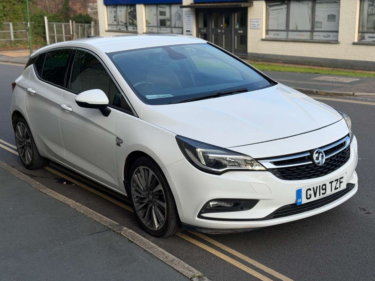 A 2019 VAUXHALL ASTRA 1.4i Turbo Griffin Hatchback 5dr Petrol Manual Euro 6 (150 ps) A 2019 VAUXHALL ASTRA 1.4i Turbo Griffin Hatchback 5dr Petrol Manual Euro 6 (150 ps)