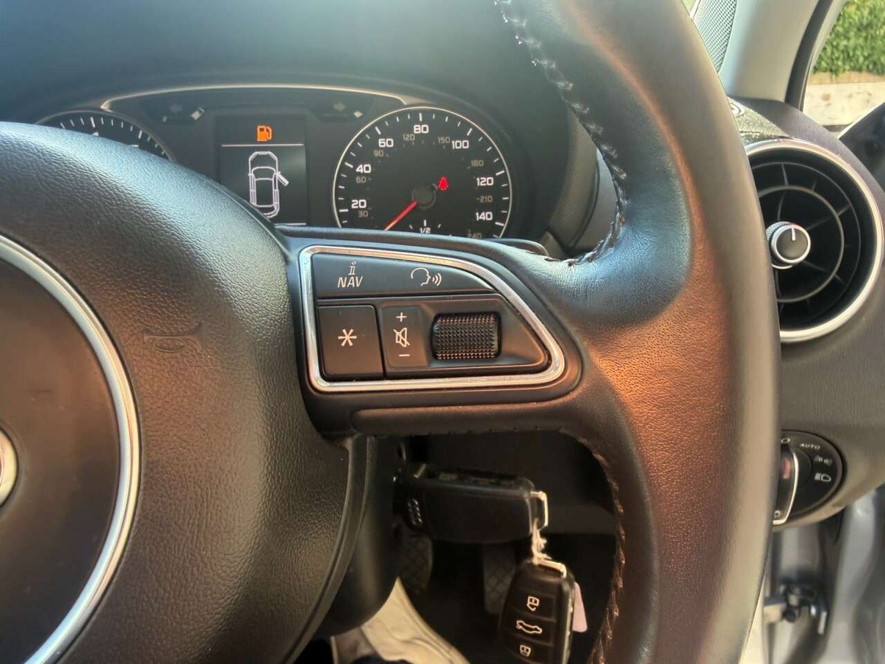 2014 AUDI A1 2014 AUDI A1