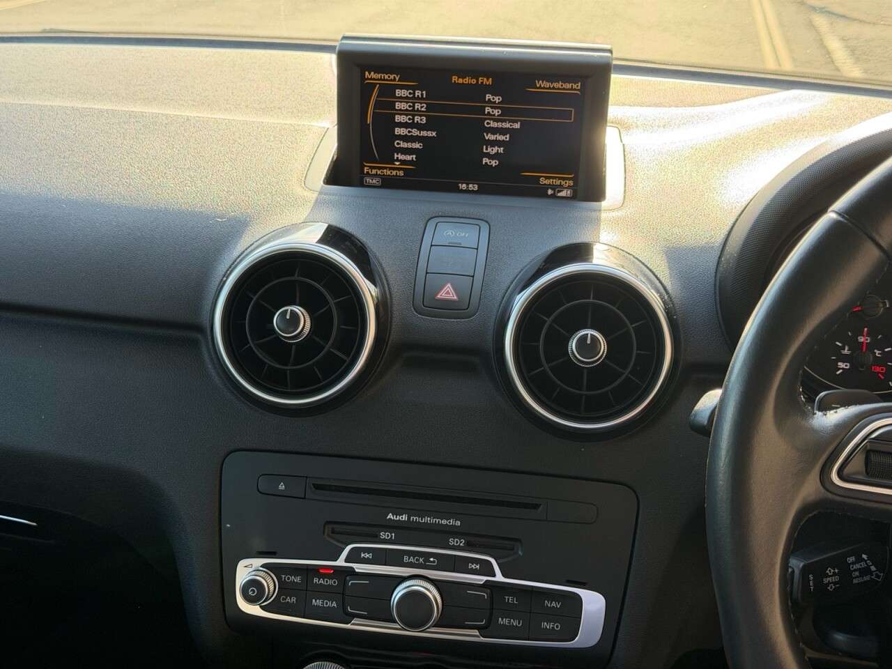 2014 AUDI A1 2014 AUDI A1