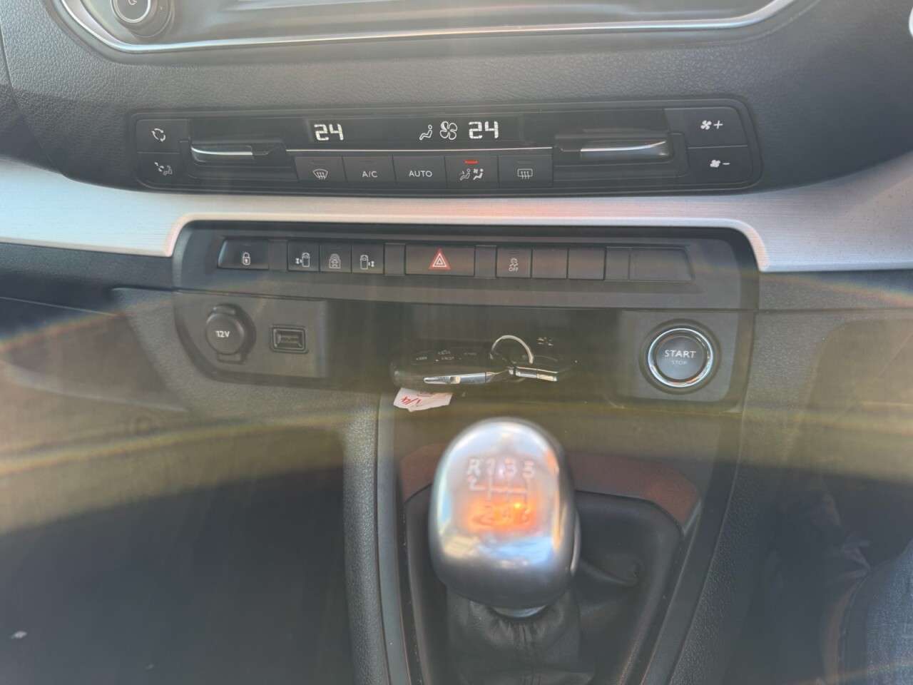 2018 PEUGEOT TRAVELLER 2018 PEUGEOT TRAVELLER