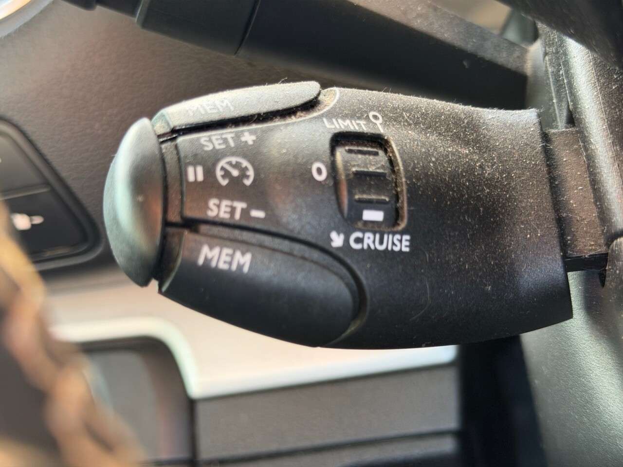 2018 PEUGEOT TRAVELLER 2018 PEUGEOT TRAVELLER