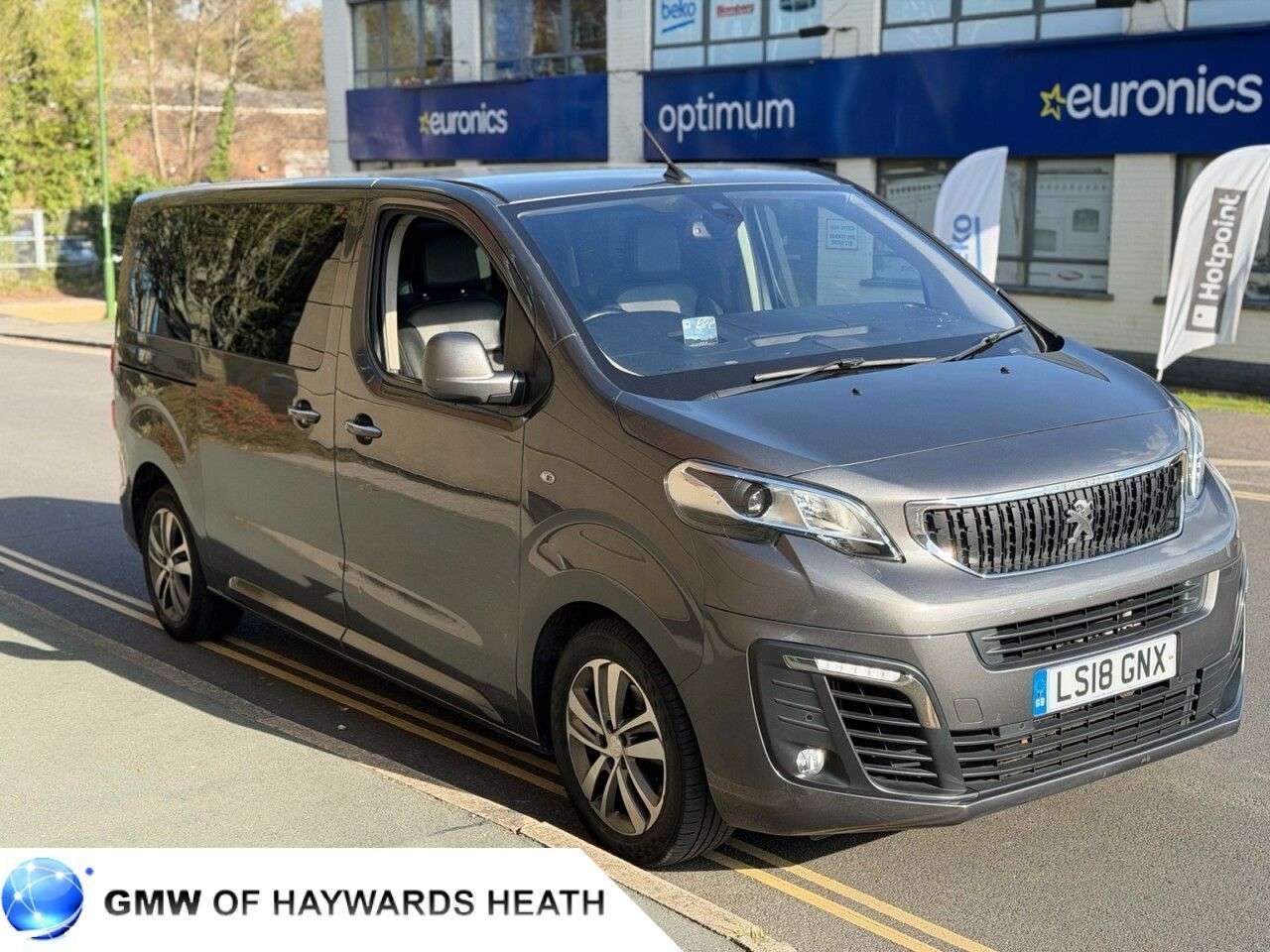 A 2018 PEUGEOT TRAVELLER 2.0 BlueHDi Allure Standard MPV 5dr Diesel Manual MWB Euro 6 (s/s) (SNav) ( A 2018 PEUGEOT TRAVELLER 2.0 BlueHDi Allure Standard MPV 5dr Diesel Manual MWB Euro 6 (s/s) (SNav) (