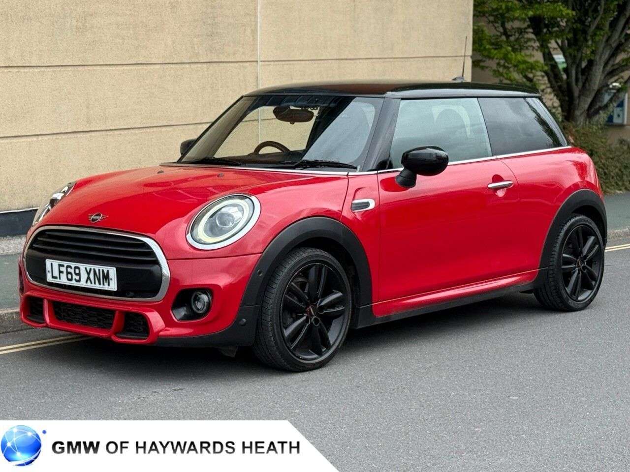 A 2019 MINI HATCH 1.5 Cooper Sport Hatchback 3dr Petrol Manual Euro 6 (s/s) (136 ps) A 2019 MINI HATCH 1.5 Cooper Sport Hatchback 3dr Petrol Manual Euro 6 (s/s) (136 ps)