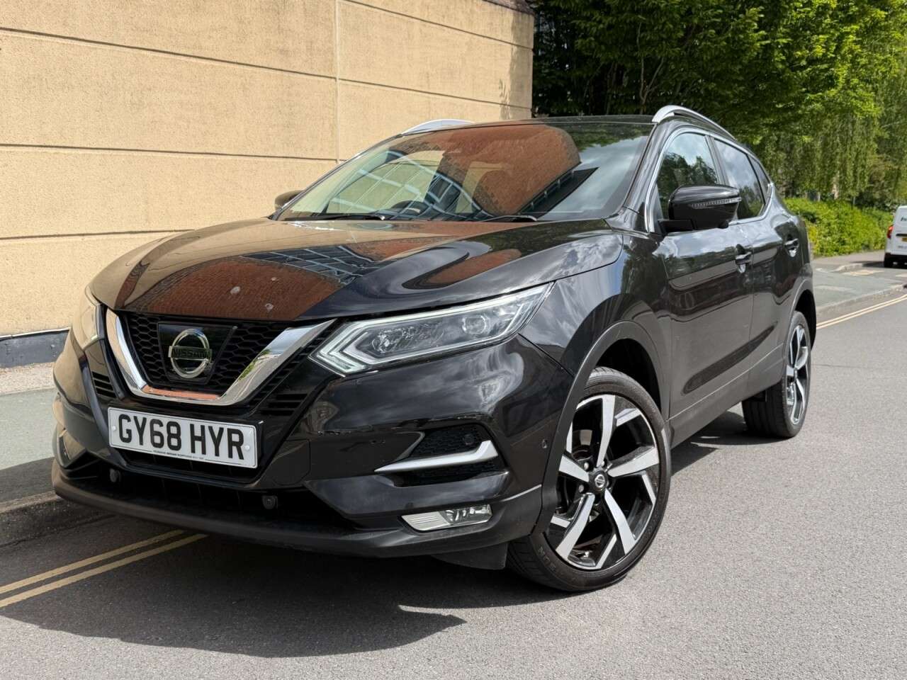 A 2018 NISSAN QASHQAI 1.2 DIG-T Tekna SUV 5dr Petrol Manual Euro 6 (s/s) (115 ps) A 2018 NISSAN QASHQAI 1.2 DIG-T Tekna SUV 5dr Petrol Manual Euro 6 (s/s) (115 ps)