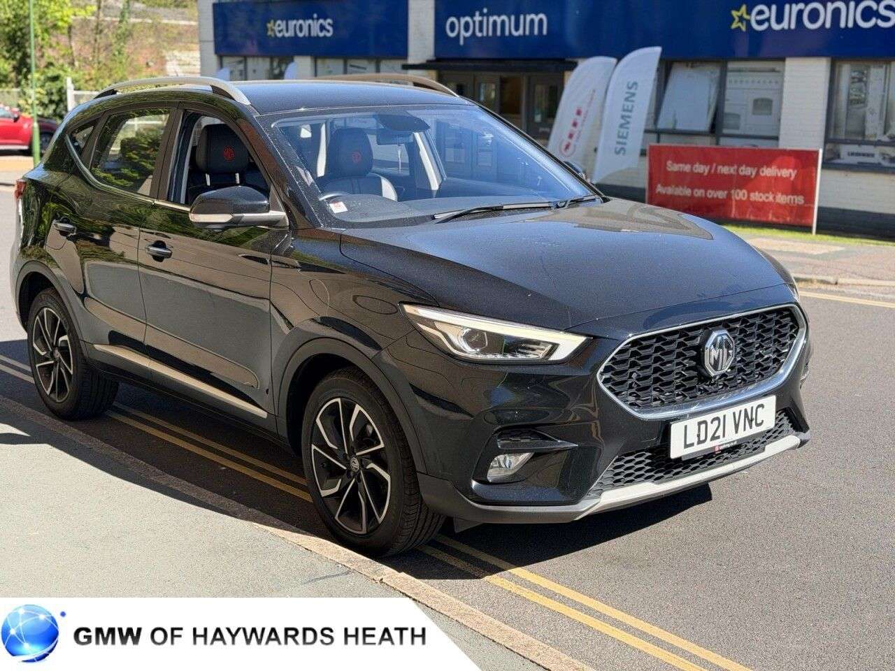 A 2021 MG MG ZS 1.5 VTi-TECH Exclusive SUV 5dr Petrol Manual Euro 6 (s/s) (106 ps) A 2021 MG MG ZS 1.5 VTi-TECH Exclusive SUV 5dr Petrol Manual Euro 6 (s/s) (106 ps)