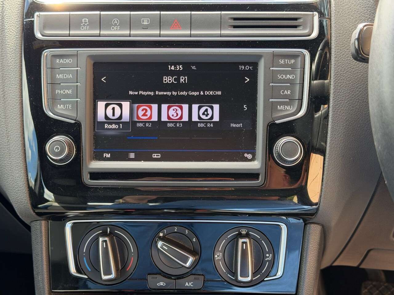 2017 VOLKSWAGEN POLO 2017 VOLKSWAGEN POLO