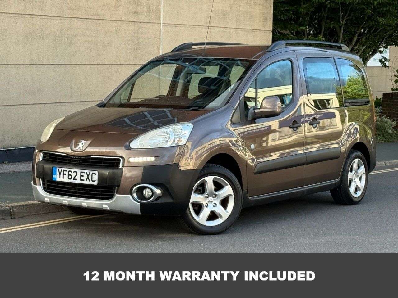 A 2012 PEUGEOT PARTNER TEPEE 1.6 HDi 8v Tepee Outdoor MPV 5dr Diesel Manual (139 g/km, 115 bhp) A 2012 PEUGEOT PARTNER TEPEE 1.6 HDi 8v Tepee Outdoor MPV 5dr Diesel Manual (139 g/km, 115 bhp)
