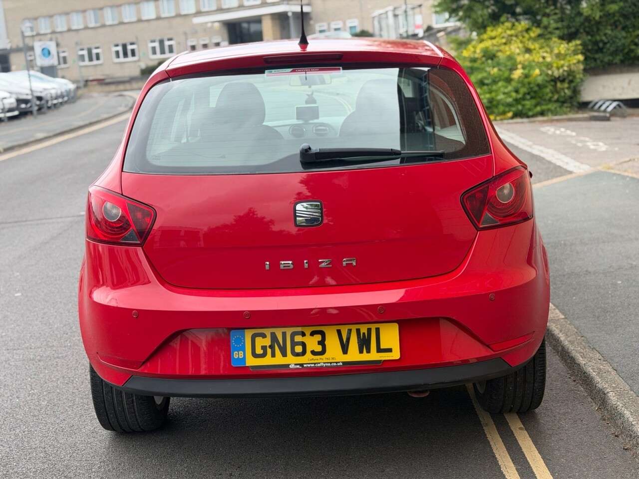 A 2013 SEAT IBIZA 1.4 Toca Hatchback 5dr Petrol Manual Euro 5 (85 ps) A 2013 SEAT IBIZA 1.4 Toca Hatchback 5dr Petrol Manual Euro 5 (85 ps)