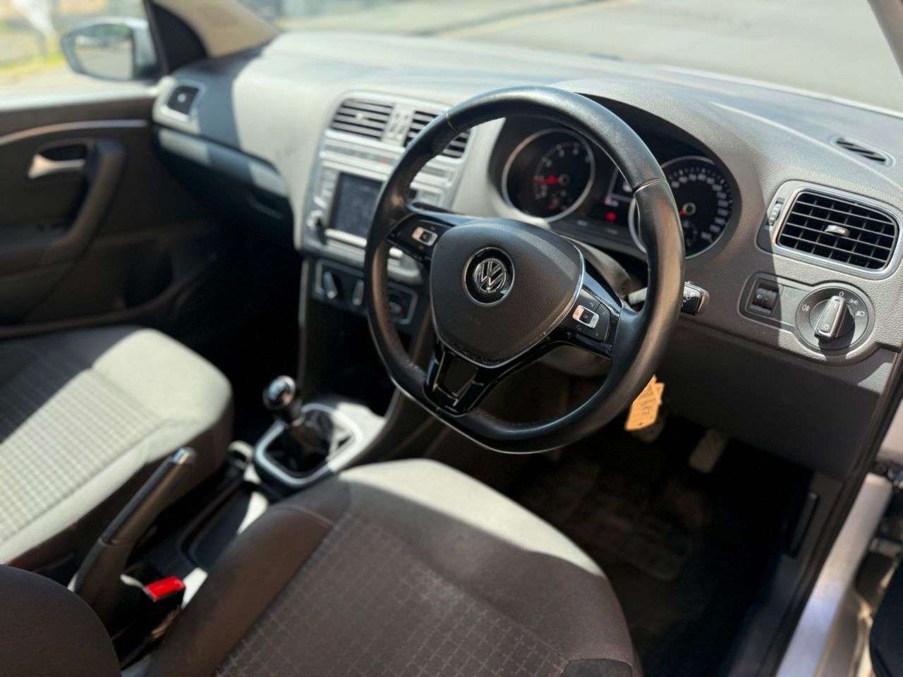 2015 VOLKSWAGEN POLO 2015 VOLKSWAGEN POLO