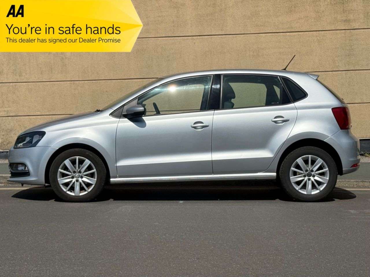 2015 VOLKSWAGEN POLO 2015 VOLKSWAGEN POLO