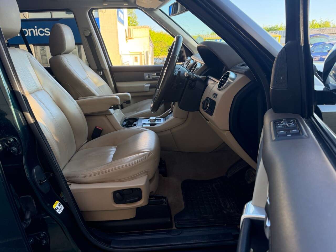 2014 LAND ROVER DISCOVERY 4 2014 LAND ROVER DISCOVERY 4