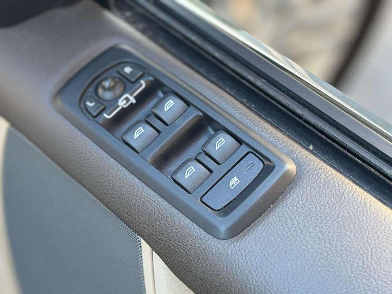 2014 LAND ROVER DISCOVERY 4 2014 LAND ROVER DISCOVERY 4