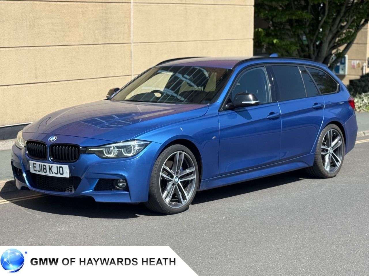 A 2018 BMW 3 SERIES 2.0 320d M Sport Shadow Edition Touring 5dr Diesel Auto Euro 6 (s/s) (190 p A 2018 BMW 3 SERIES 2.0 320d M Sport Shadow Edition Touring 5dr Diesel Auto Euro 6 (s/s) (190 p