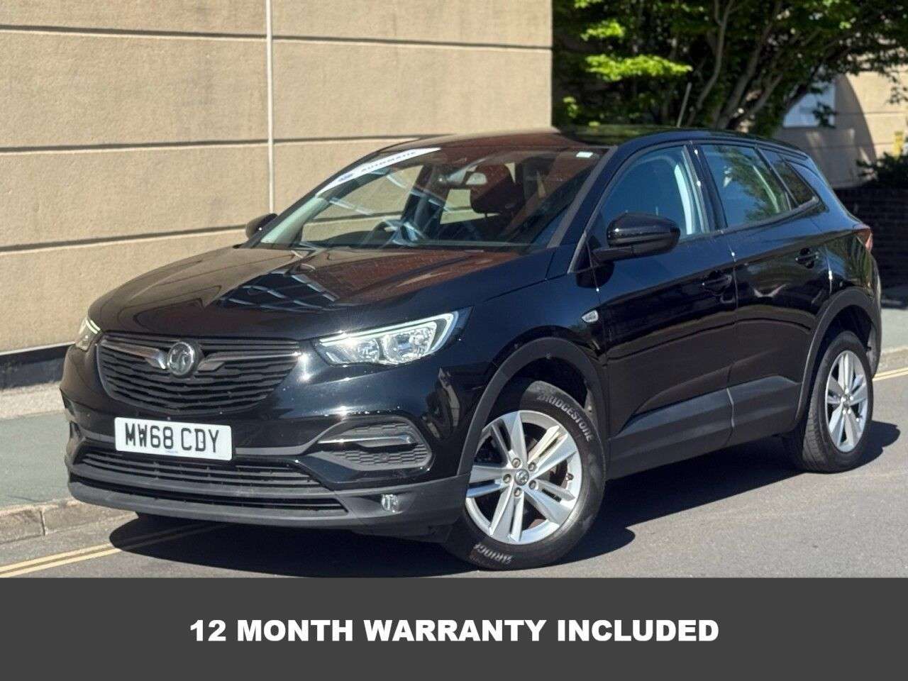 A 2018 VAUXHALL GRANDLAND X 1.2 Turbo SE SUV 5dr Petrol Auto 8Spd Euro 6 (s/s) (130 ps) A 2018 VAUXHALL GRANDLAND X 1.2 Turbo SE SUV 5dr Petrol Auto 8Spd Euro 6 (s/s) (130 ps)