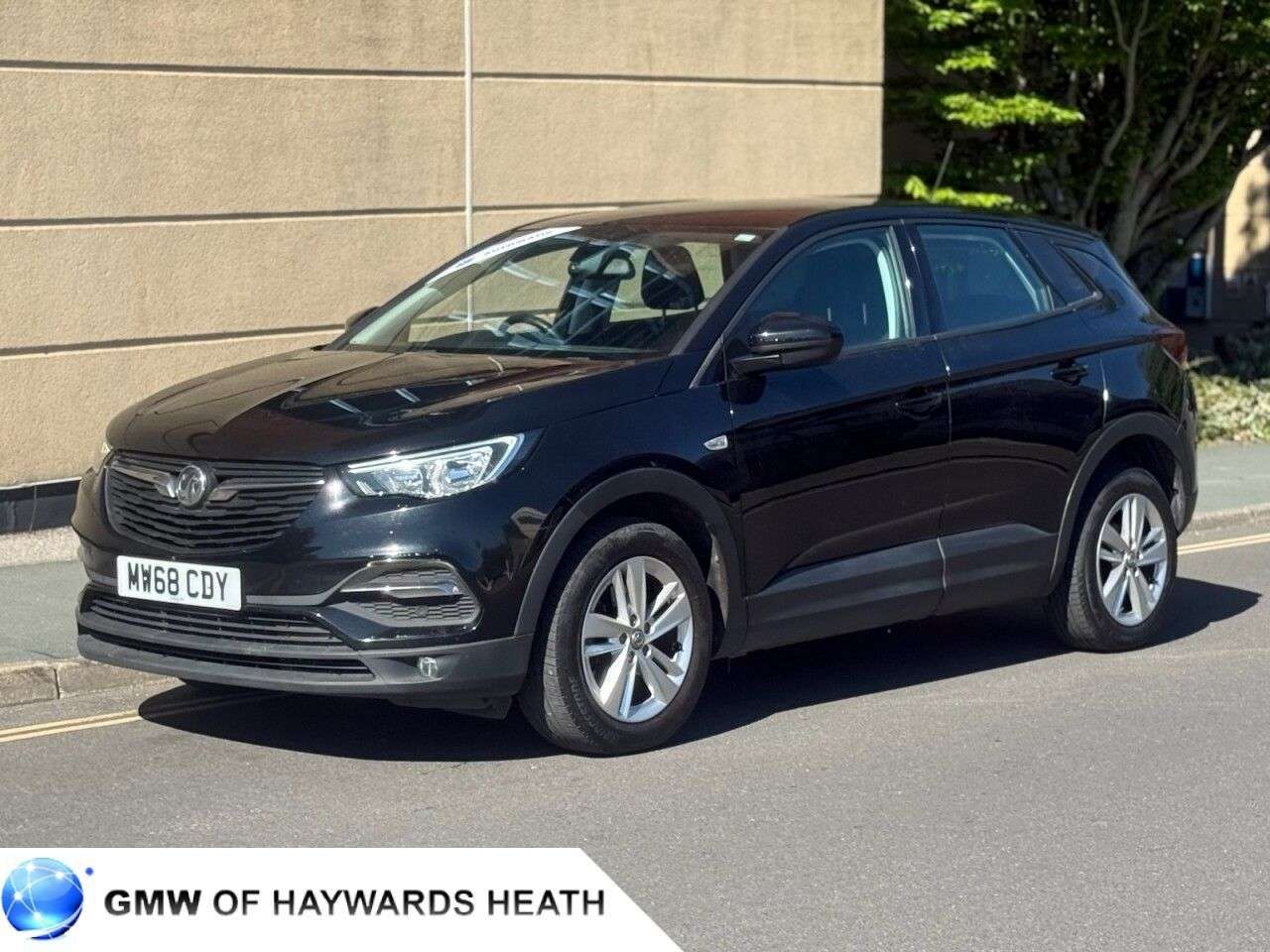 A 2018 VAUXHALL GRANDLAND X 1.2 Turbo SE SUV 5dr Petrol Auto 8Spd Euro 6 (s/s) (130 ps) A 2018 VAUXHALL GRANDLAND X 1.2 Turbo SE SUV 5dr Petrol Auto 8Spd Euro 6 (s/s) (130 ps)