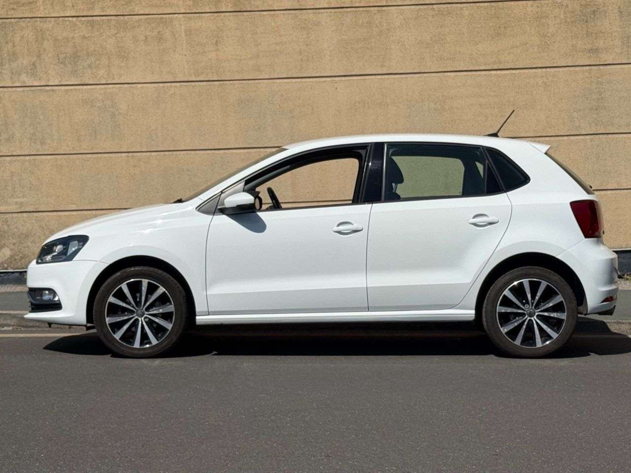 2014 VOLKSWAGEN POLO 2014 VOLKSWAGEN POLO