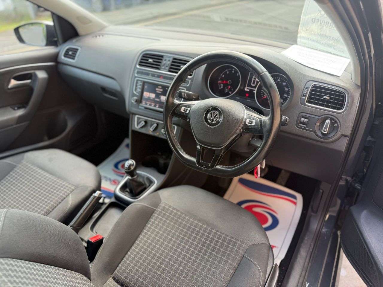 2015 VOLKSWAGEN POLO 2015 VOLKSWAGEN POLO