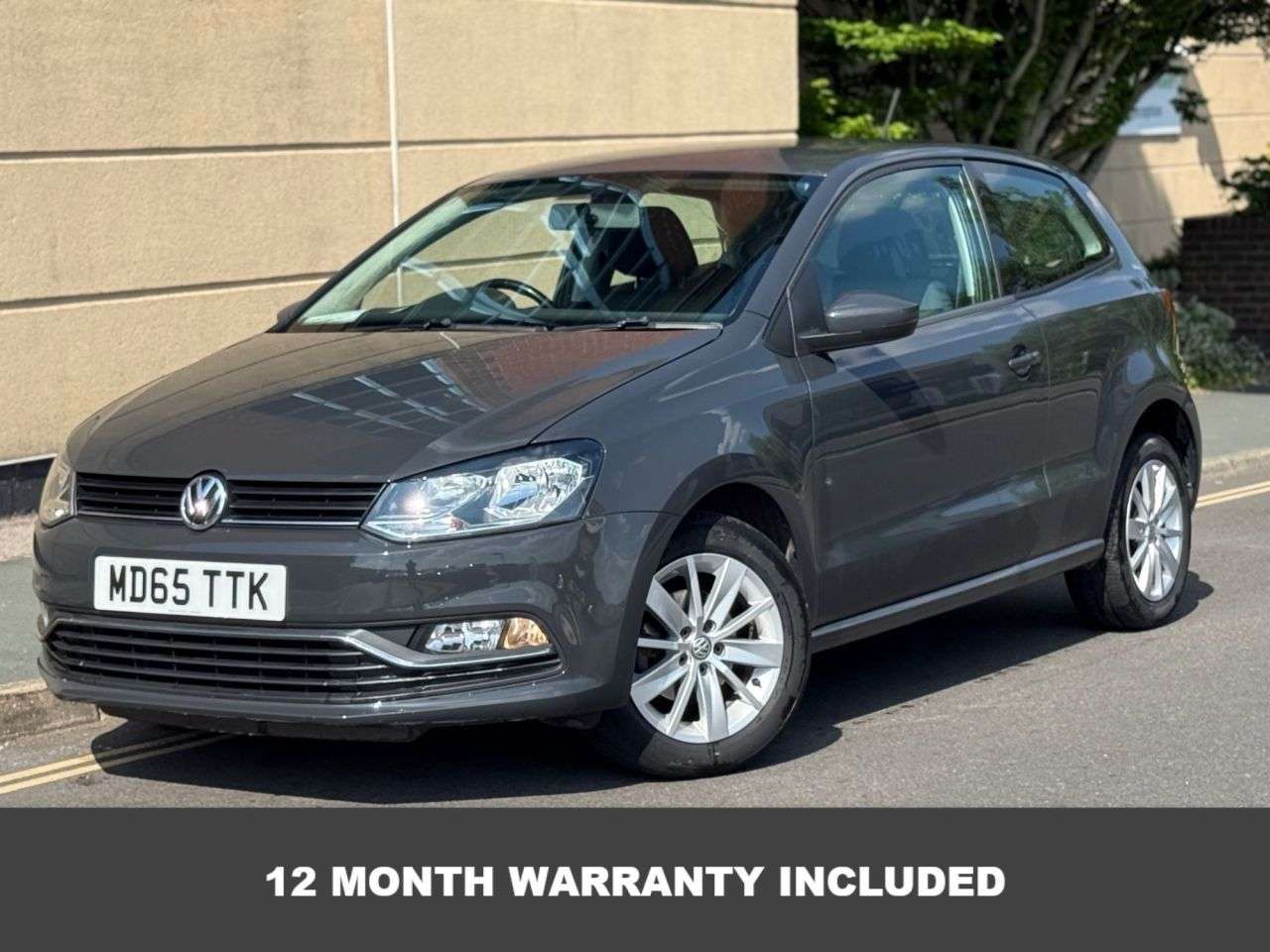 A 2015 VOLKSWAGEN POLO 1.0 BlueMotion Tech SE Hatchback 3dr Petrol Manual Euro 6 (s/s) (75 ps) A 2015 VOLKSWAGEN POLO 1.0 BlueMotion Tech SE Hatchback 3dr Petrol Manual Euro 6 (s/s) (75 ps)