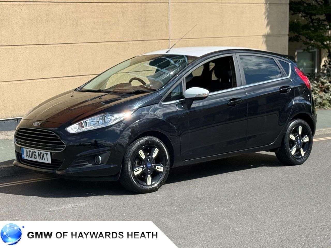 A 2016 FORD FIESTA 1.0T EcoBoost Zetec Black Edition Hatchback 5dr Petrol Manual Euro 6 (s/s) A 2016 FORD FIESTA 1.0T EcoBoost Zetec Black Edition Hatchback 5dr Petrol Manual Euro 6 (s/s)